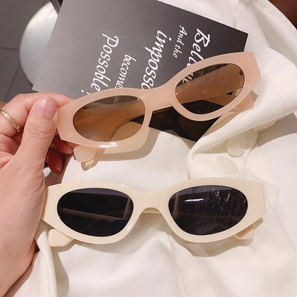 SO&EI Ins Popular Fashion Small Cat Eye Sunglasses Woman Vintage Oval Eyewear Men Champagne Tea Sun Glasses Shades UV400